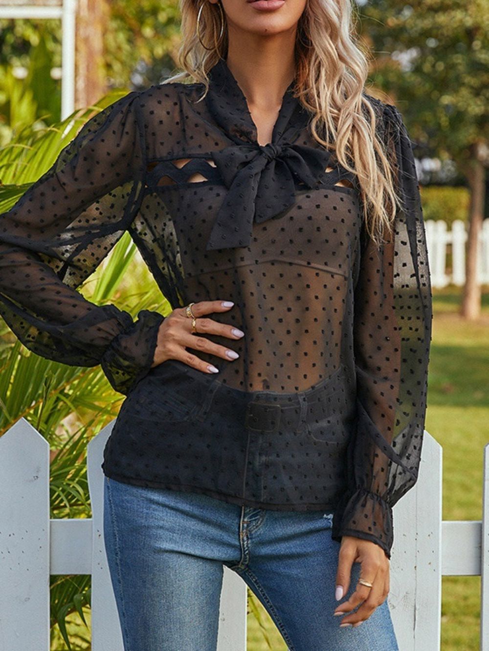 Standaard Blouse Met Stippen En Strik Met Lange Mouwen