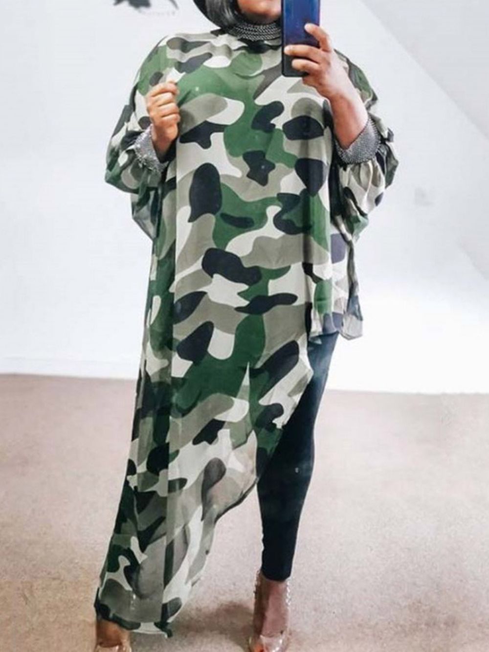 Asymmetrische Pullover-Jurk Met Negen Puntenmouwen Tot De Grond Met Kleurblokken