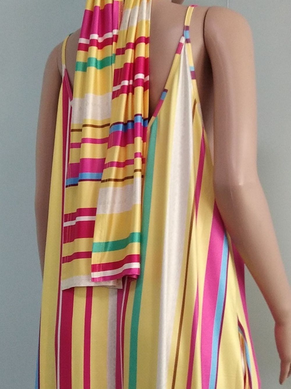 Mouwloze Jurk Met V-Hals En Halfhoge Taille Met Spaghettibandjes