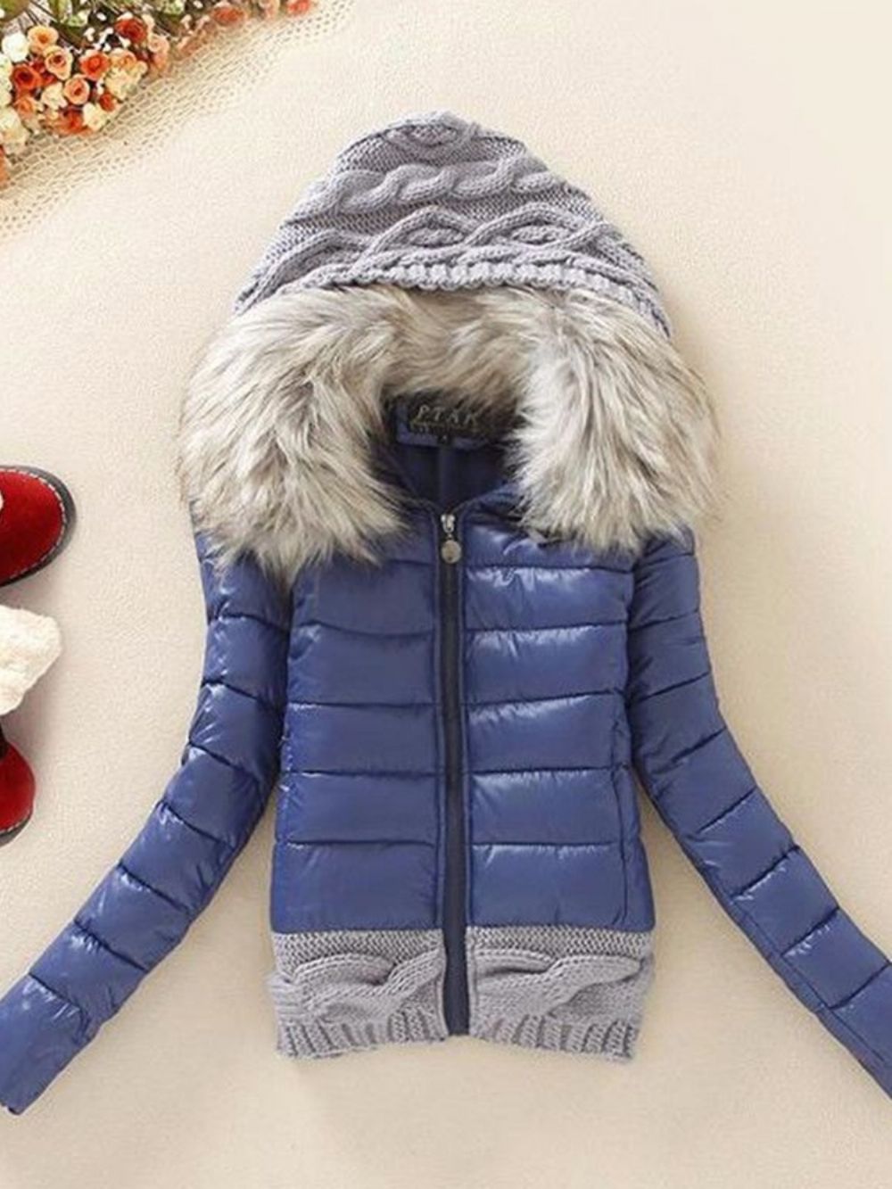 Slanke Halflange Winterjas Met Katoenen Voering En Rits