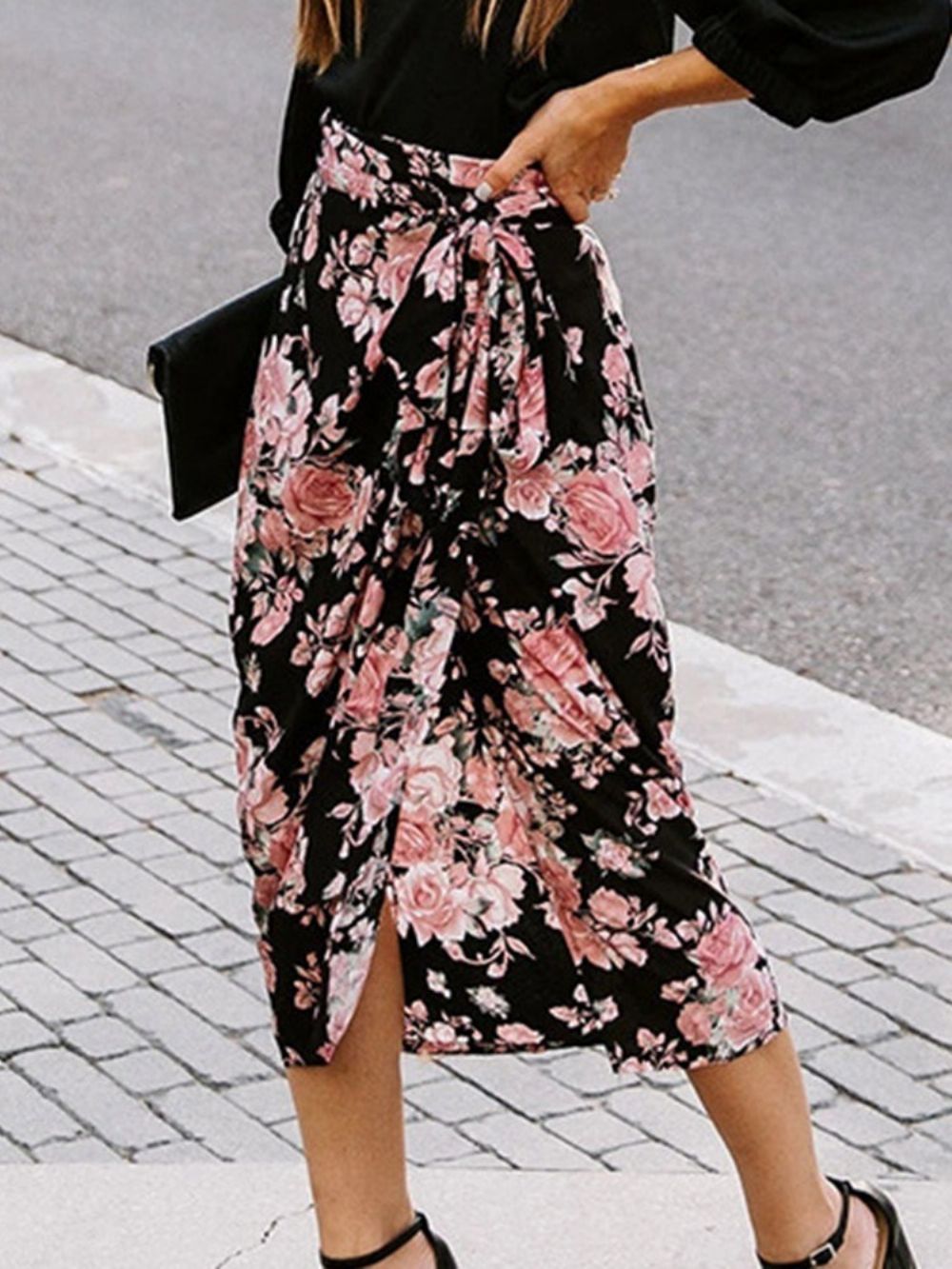 Modieuze Rok Met Bloemenprint En Asymmetrische Middentaille