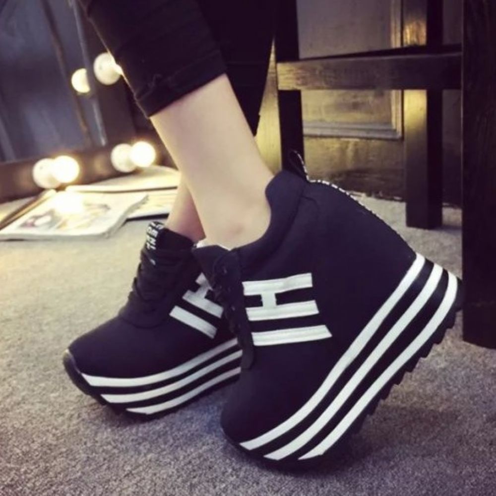 Damessneakers Met Kleurblokken En Veters