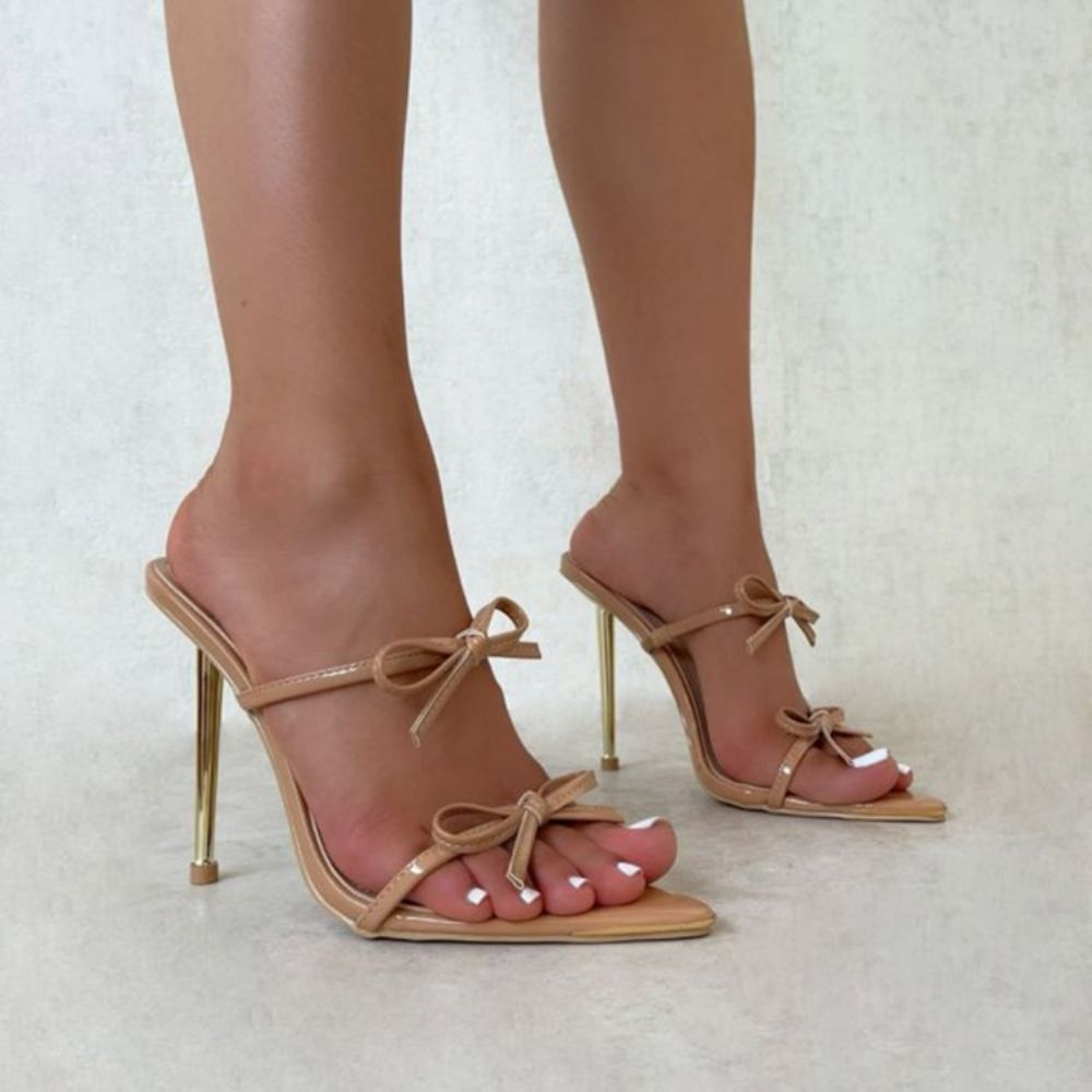 Rubberen Slip-On Damesslippers Met Naaldhak En Strik